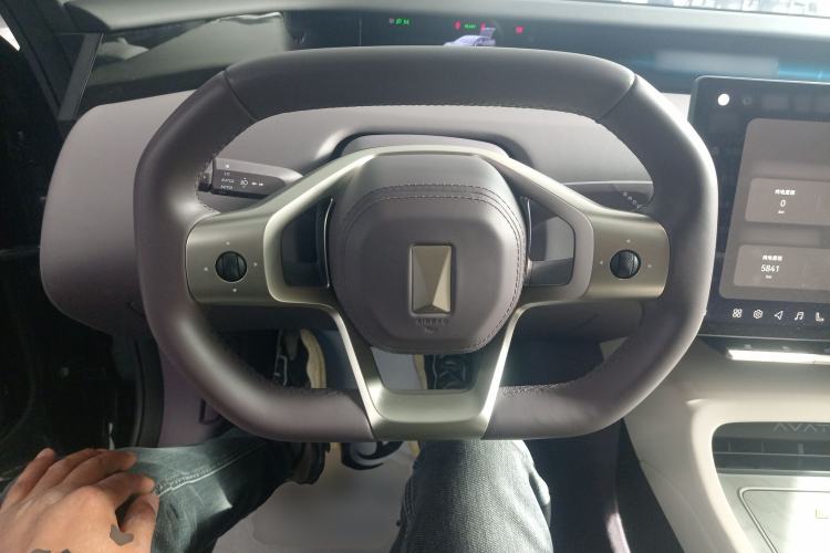 Used Avatr 12 2025 Max Extended-Range Edition
