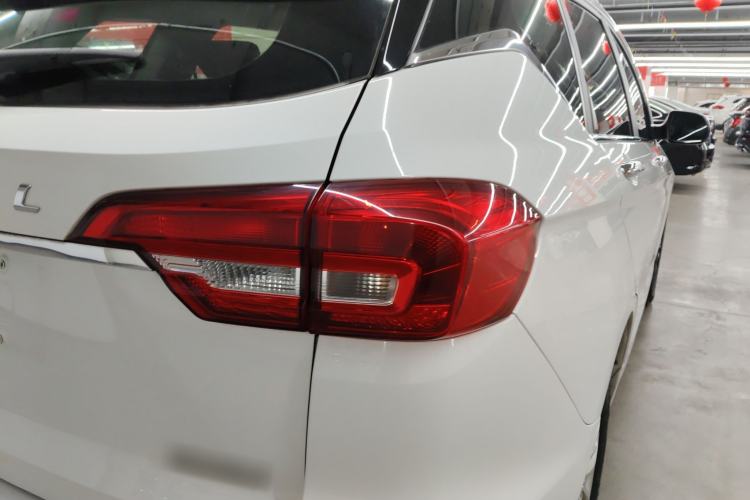 Used Haval M6 2019 1.5T DCT Two-Wheel Drive Elite Version China VI Standard
