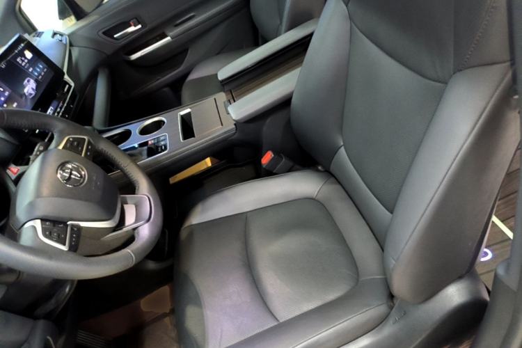 Used Toyota Granvia 2024 2.5L Hybrid Prestige PLUS Four-Wheel Drive Version
