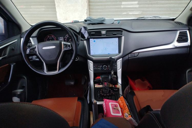 Used SAIC MAXUS T70 2021 2.0T Diesel Automatic 4x4 Elite Edition Standard Cab High Ground Clearance
