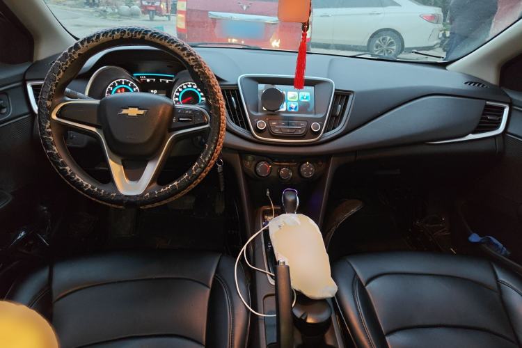 Used Chevrolet Cavalier 2016 1.5L Automatic Xinyue Edition Center Console