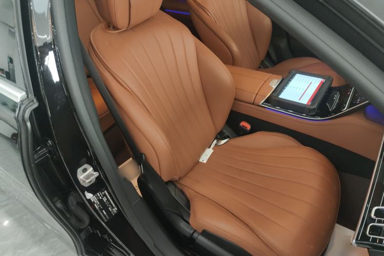 Used Mercedes-Benz S-Class 2024 Restyled S 400 L Business Version Right Front Seat