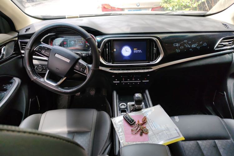 Used JETOUR X90 2019 1.5T Manual Smart Enjoyment Version 5 Seats China VI Standard Center Console