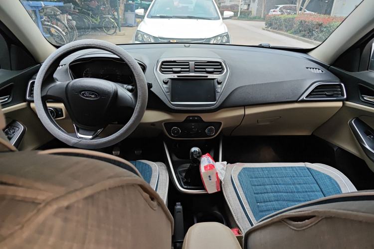 Used Ford Escort 2015 1.5L Manual Comfort Model
