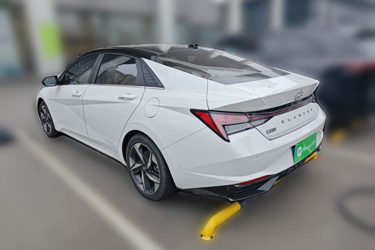 Used Hyundai Elantra 2022 1.5L CVT LUX Prestige Edition
