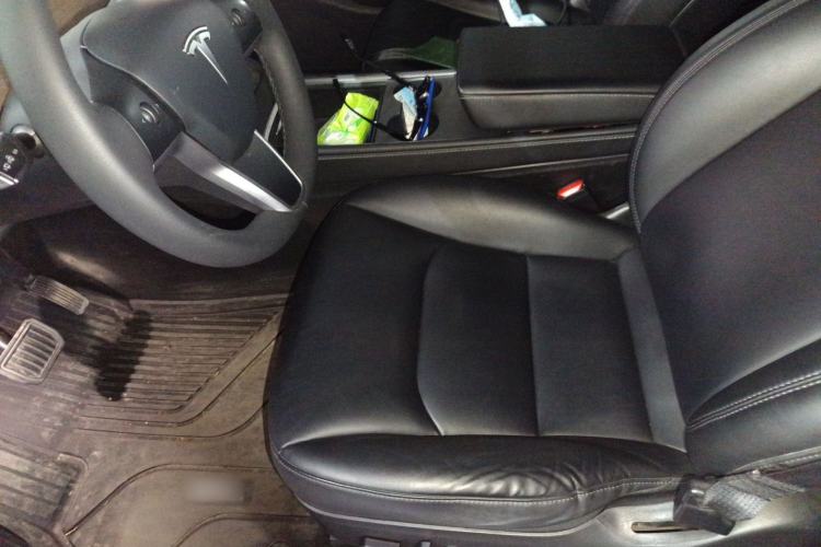 Used Tesla Model Y 2022 Rear-Wheel-Drive Version
