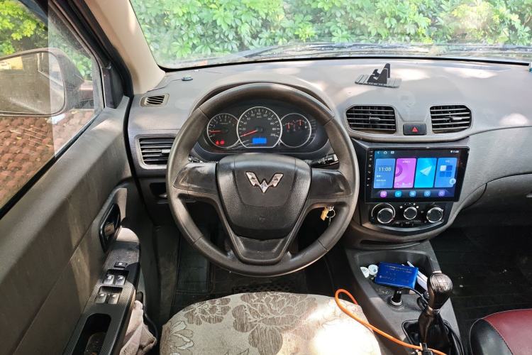 Used Wuling Hongguang 2018 1.5L Classic S Standard Model Steering Wheel