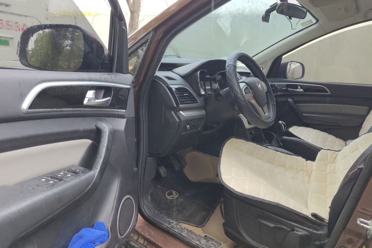 Used HYOSOW H3 2015 1.5L manual luxury version Driver Seat