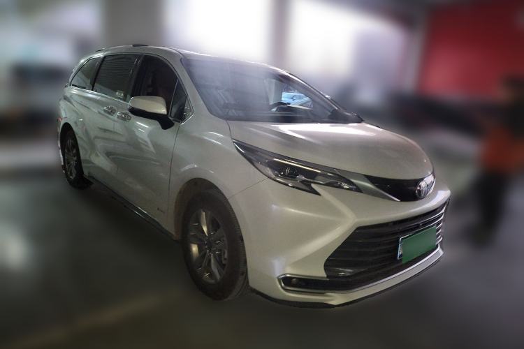 Used Toyota Sienna 2024 2.5L Hybrid Four-Wheel Drive Prestige Edition