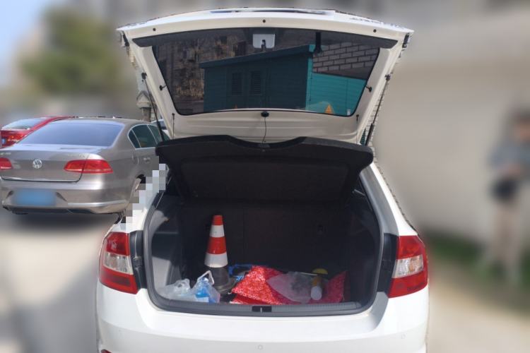 Used Skoda Rapid Spaceback 2018 1.6L Automatic Comfort Edition