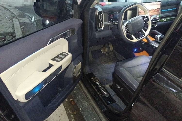 Used JETOUR Traveler C-DM 2024 C-DM 129KM Linye Edition Interior 3