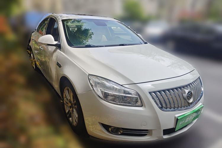 Used Buick Regal 2012 2.4L SIDI Elite Edition Front Right 45 Deg