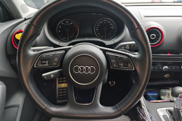 Used Audi A3 2020 Limousine 35 TFSI Sporty Version China VI Steering Wheel