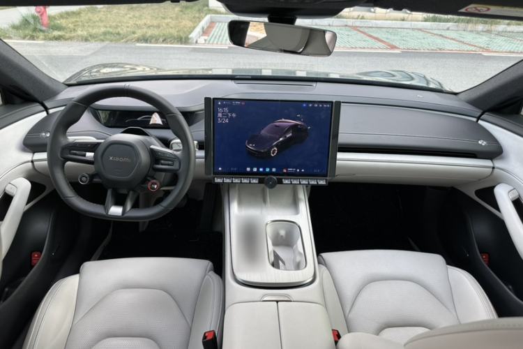 Used Xiaomi Auto SU7 2024 Rear-Drive Ultra-Long Range Advanced Pro-Level Intelligent Driving Version Interior 2