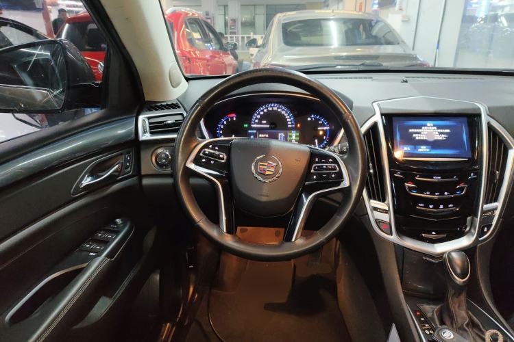 Used Cadillac SRX 2015 3.0L Comfort Version
