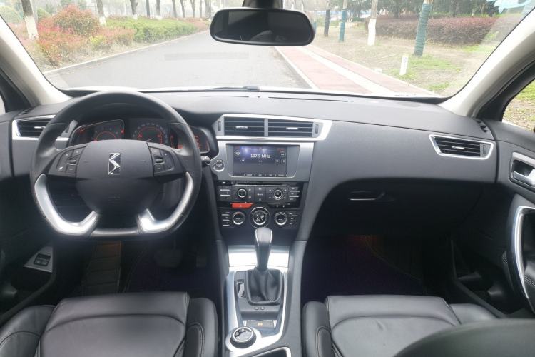 Used DS 6 2014 1.6T Luxury Edition THP160