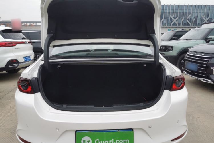 Used Mazda Mazda 3 Axela 2022 2.0L Automatic ZhiXuan Edition