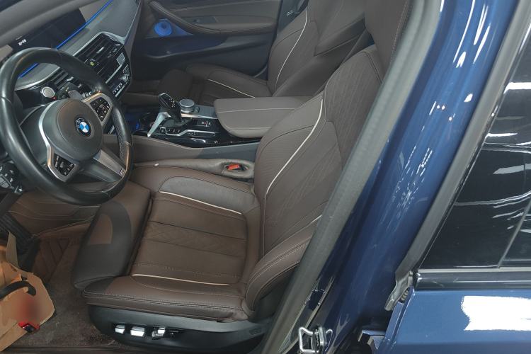 Used BMW 5 Series 2021 530Li Luxury Edition M Sport Package
