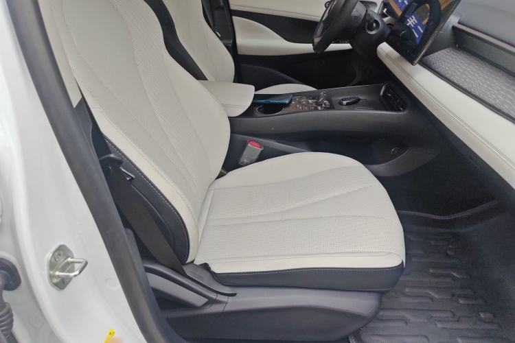 Used BYD Seal 05 DM-i 2025 DM-i Smart Drive 55KM Prestige Model Right Front Seat