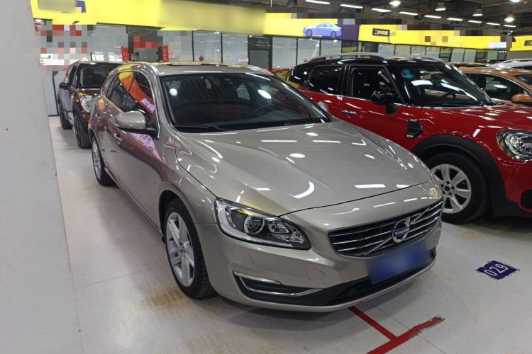 Used Volvo V60 2015 T5 Zhiya Edition