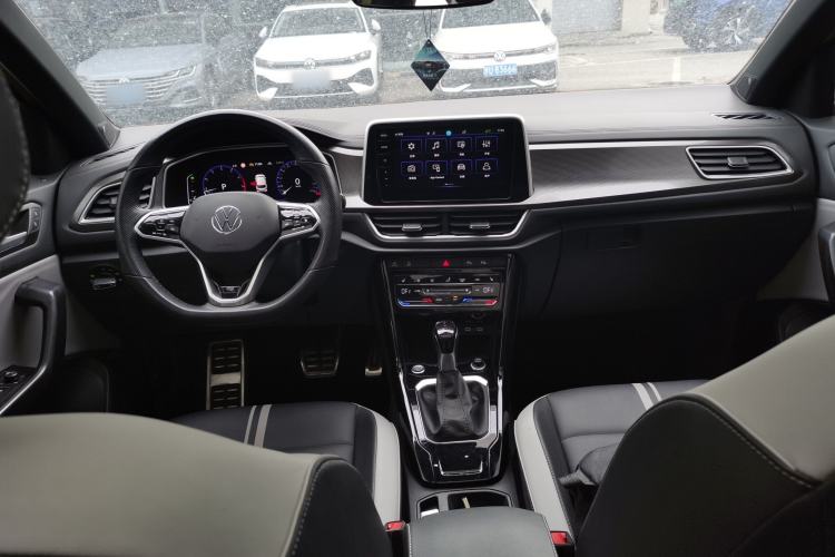 Used Volkswagen T-ROC 2023 300TSI DSG Two-Wheel Drive Starlight Edition
