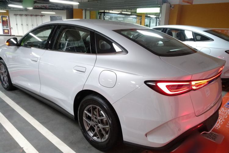 Used BYD Seal 06 New Energy 2026 DM-i Ultra-Enjoyment 128KM Luxury Edition Exterior 2