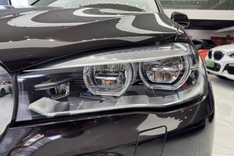 Used BMW X5 2018 xDrive28i
