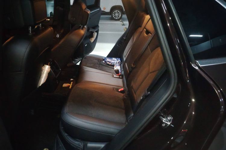 Used Porsche Macan 2020 Macan 2.0T Left Rear Seat