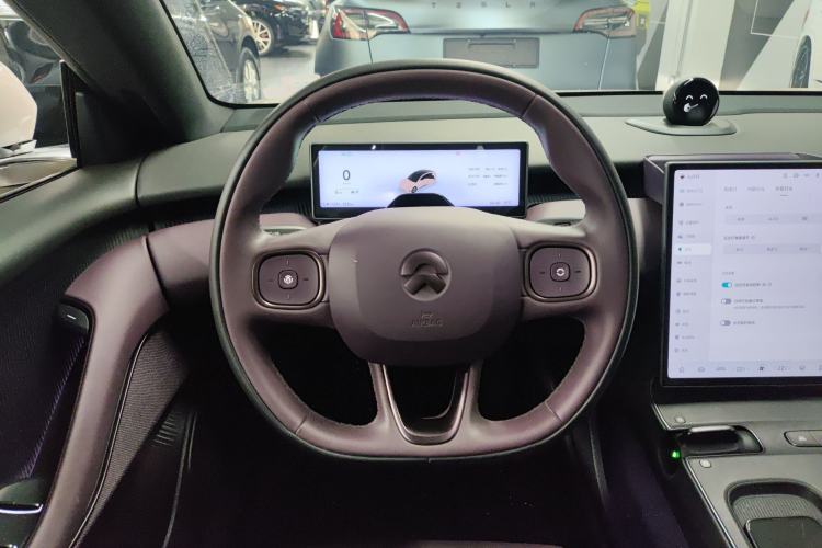 Used Nio ET5 2024 75 kWh Steering Wheel