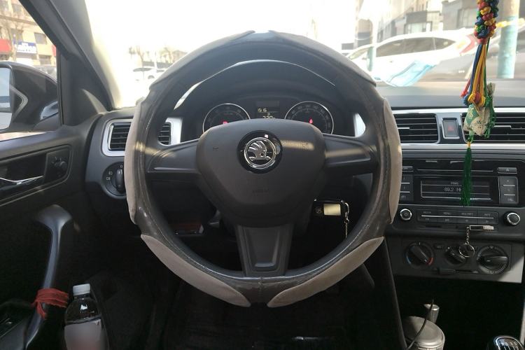 Used Skoda Rapid Spaceback 2014 1.6L Manual Enjoyment Edition
