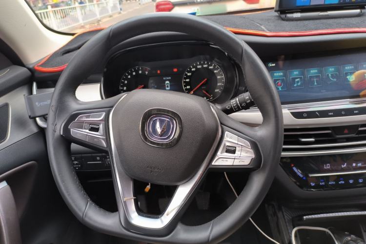 Used CHANGAN CS35PLUS 2018 1.6L Manual Changlian Edition China V Standard Steering Wheel