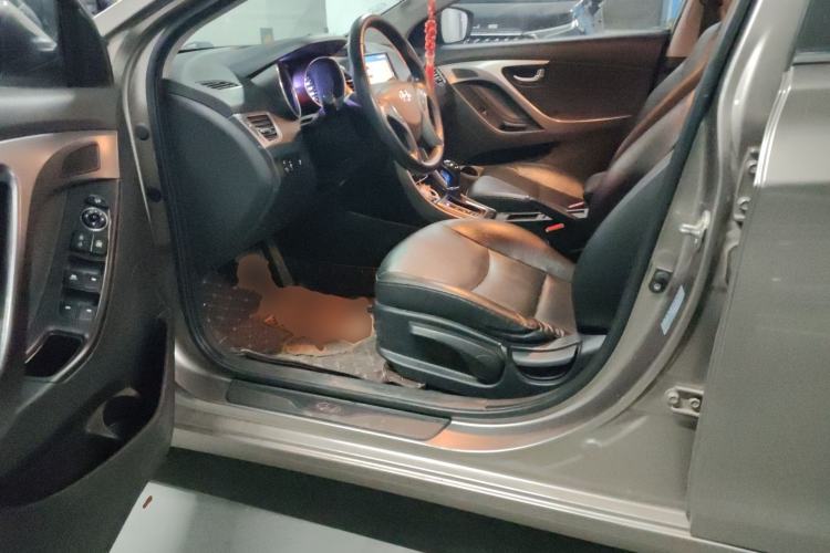 Used Hyundai Elantra (5th Generation / Langdong) 2015 1.6L Automatic Luxury Model Driver Seat