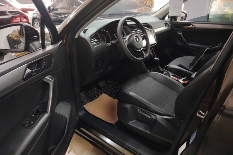 Used Volkswagen Tiguan L 2018 330TSI Automatic Two-Wheel Drive Luxury Edition