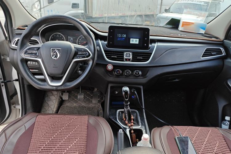 Used Baojun 730 2019 1.5T Manual Fashion Model 7-seater China VI