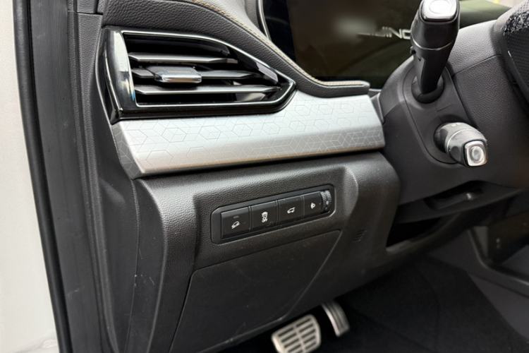 Used BAIC Beijing X7 2020 1.5TD DCT Leading Edition Interior 9