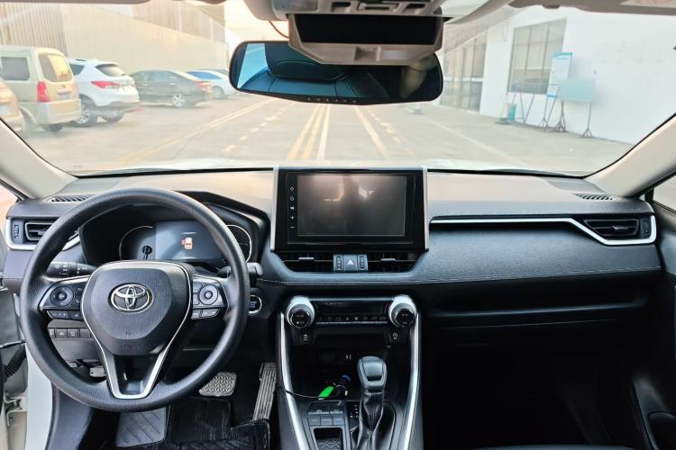 Used Toyota RAV4 2020 2.0L CVT Two-Wheel Drive Fashion Edition
