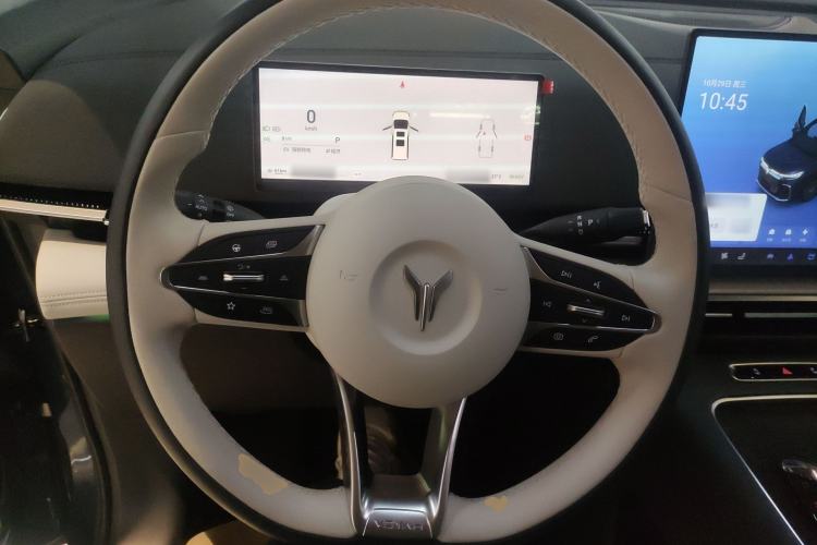 Used VOYAH Dream 2025 PHEV Four-Wheel-Drive Flagship Kunpeng Edition Steering Wheel