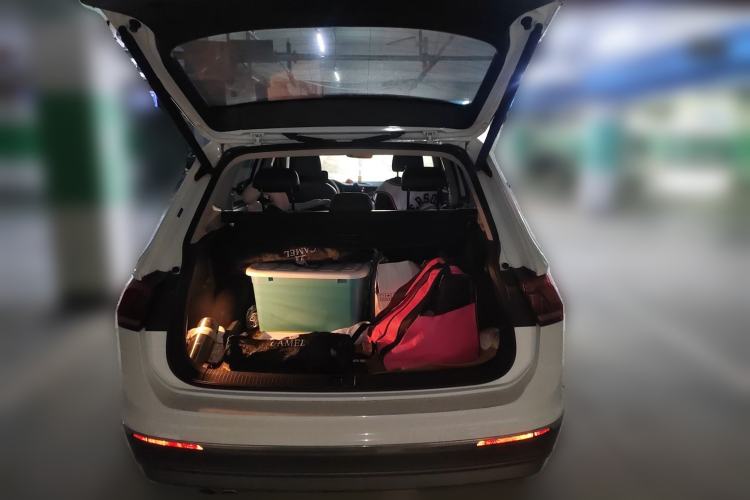 Used Volkswagen Tiguan L 2020 330TSI Automatic Two-Wheel Drive Smart Luxury Edition China VI Standard
