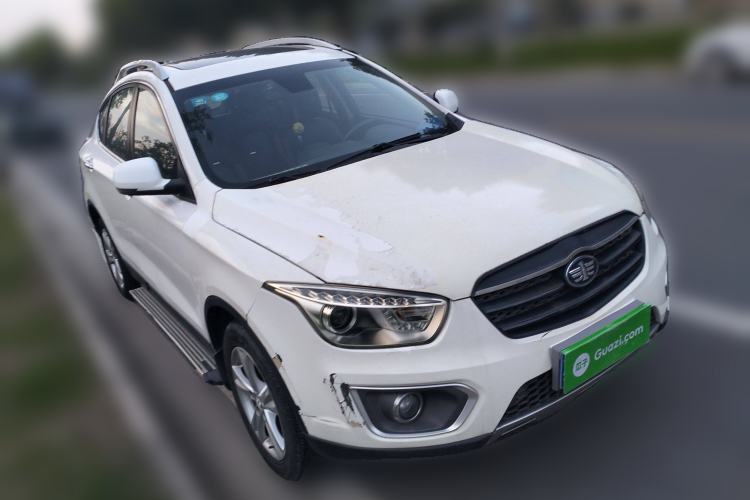 Used Bestune X80 2016 2.0L automatic Comfort trim level