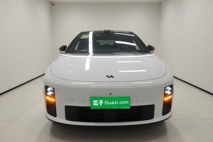 Used Li Auto Li Auto i6 2025 Model Two-Wheel-Drive Standard Type
