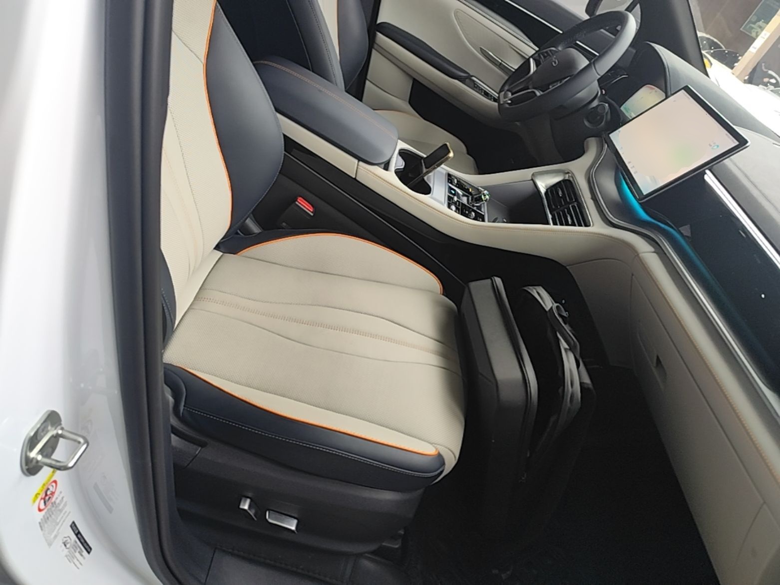 BYD Song PLUS New Energy 2023 Champion Edition DM-i 150KM Flagship PLUS — снимка 19