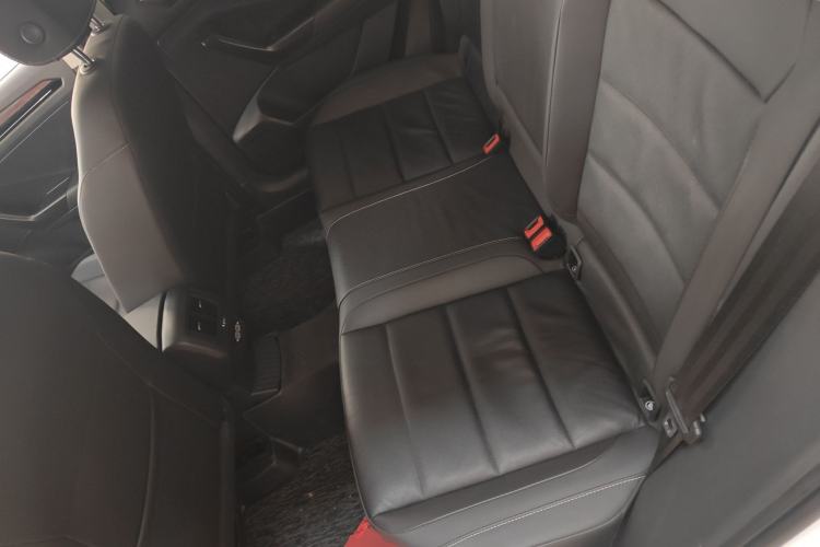 Used Volkswagen T-ROC 2022 280TSI DSG Two-Wheel Drive Elite PLUS Left Rear Seat