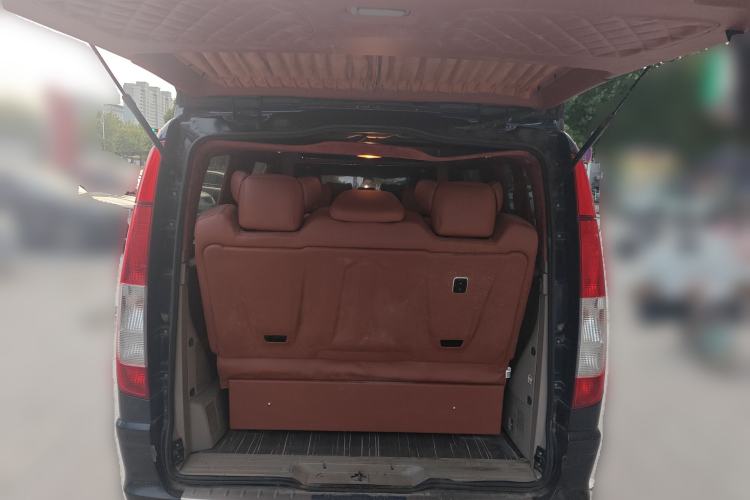 Used Mercedes-Benz Viano 2010 2.5L Luxury Edition Trunk