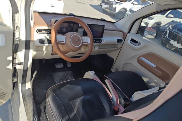 Used Wuling Hongguang MINIEV 2024 3rd Generation 215km Youth Edition
