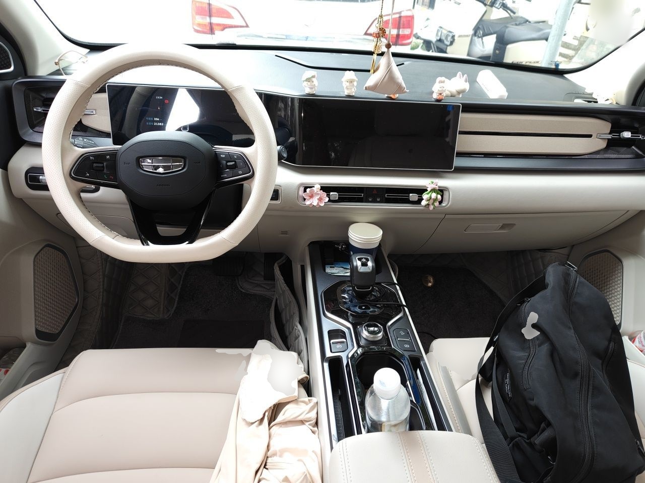 Geely Auto icon 2023 1.5TD Chocolate Smoothie Edition — снимка 9
