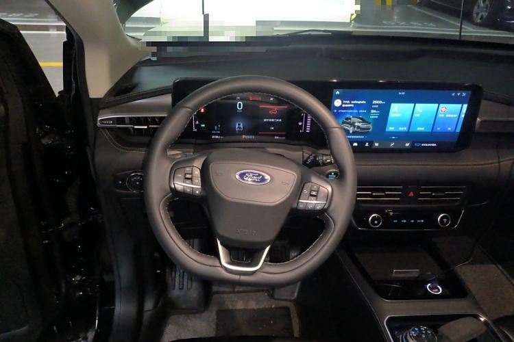 Used Ford Edge 2022 PLUS EcoBoost 245 Four-Wheel Drive Platinum Edition 7-Seater