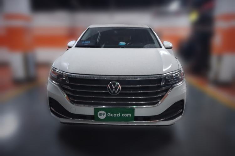 Used Volkswagen Viloran 2020 330TSI Luxury Edition Front