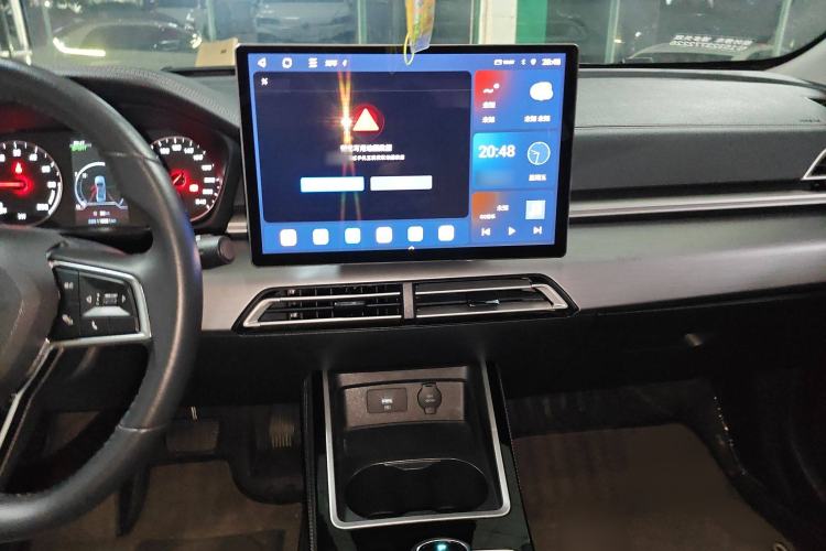 Used BYD Qin New Energy 2019 High-Range Luxury Model Audio And AC Panel