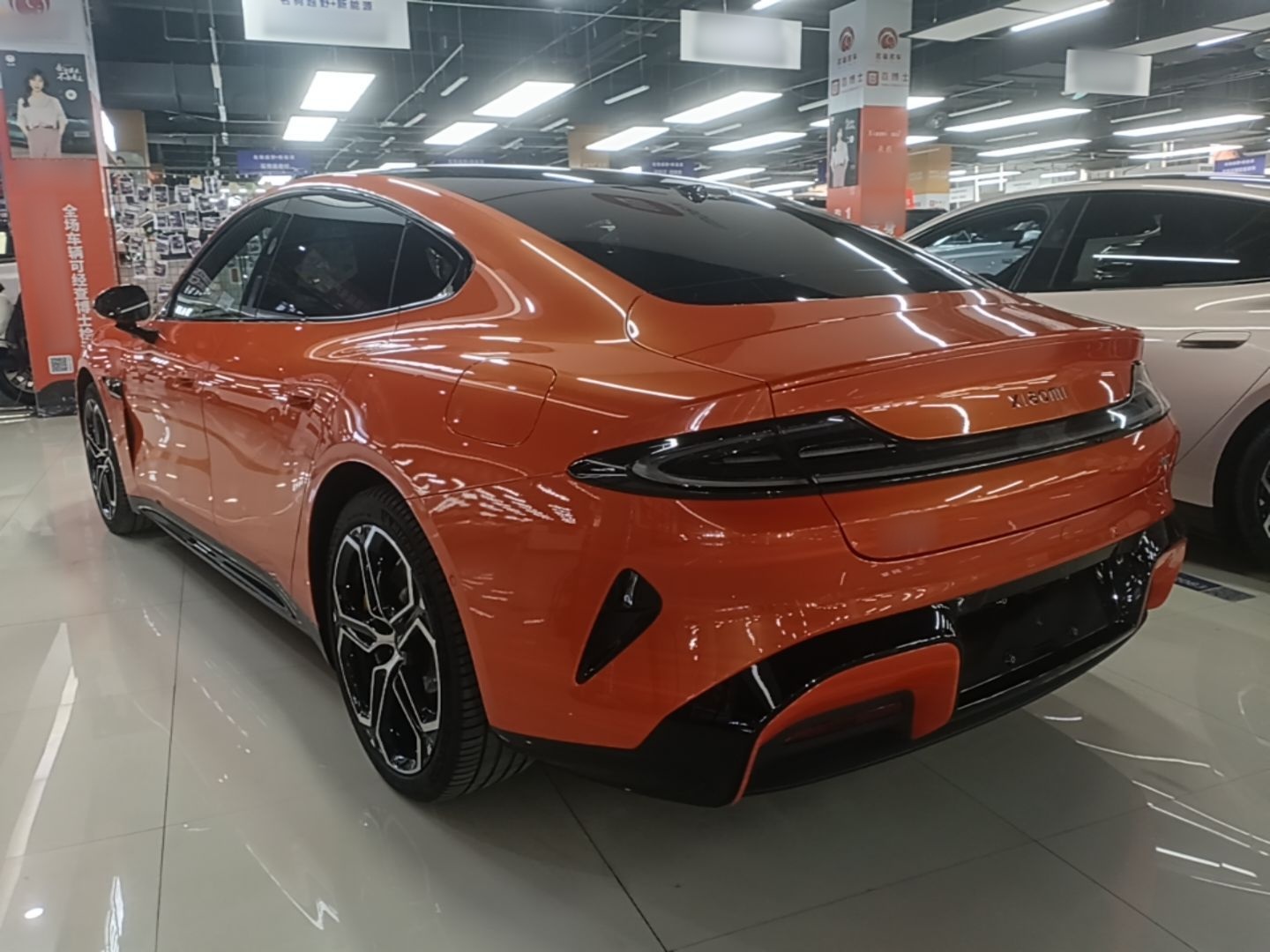 Xiaomi Auto SU7 2024 Rear-Drive Ultra-Long Range Advanced Pro-Level Intelligent Driving Version — снимка 4