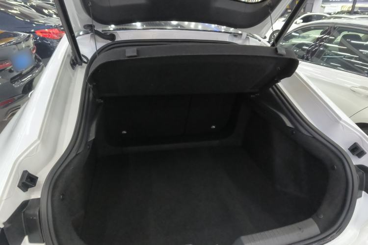Used CHANGAN UNI-V 2022 1.5T Prestige Version Trunk